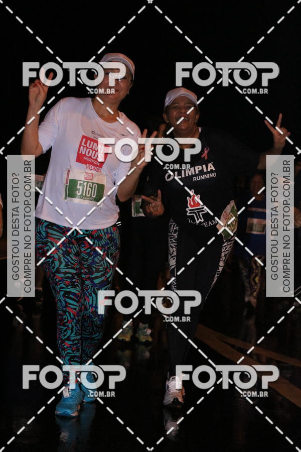 Buy your photos of the eventLuminous Run on Fotop
