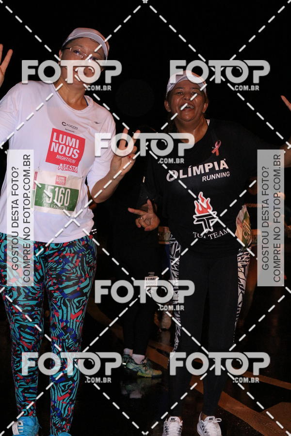 Buy your photos of the eventLuminous Run on Fotop