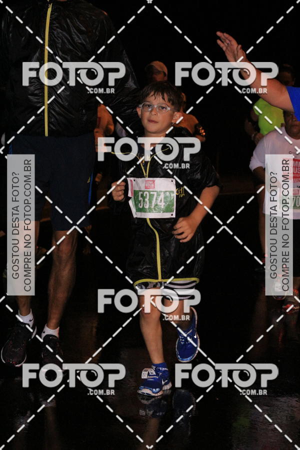 Buy your photos of the eventLuminous Run on Fotop