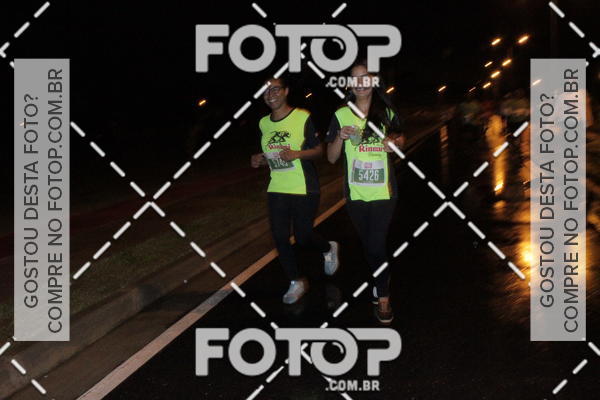 Buy your photos of the eventLuminous Run on Fotop