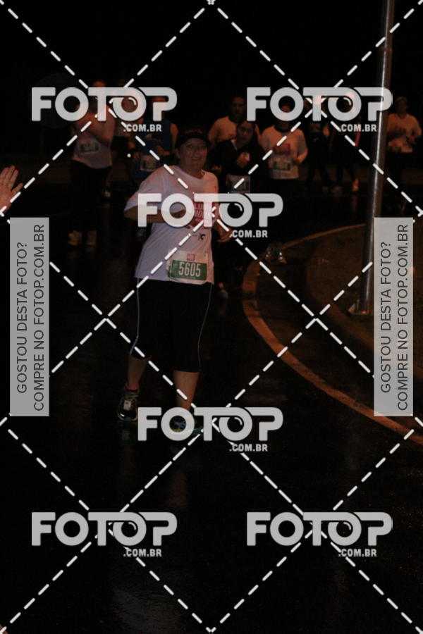 Buy your photos of the eventLuminous Run on Fotop