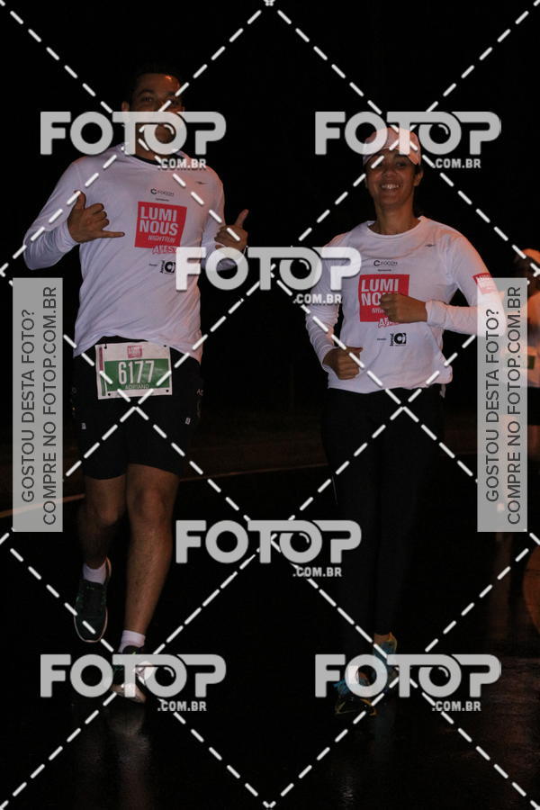 Buy your photos of the eventLuminous Run on Fotop