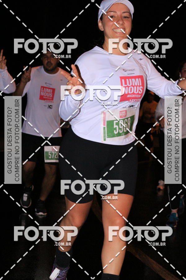 Buy your photos of the eventLuminous Run on Fotop