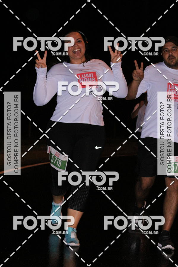 Buy your photos of the eventLuminous Run on Fotop