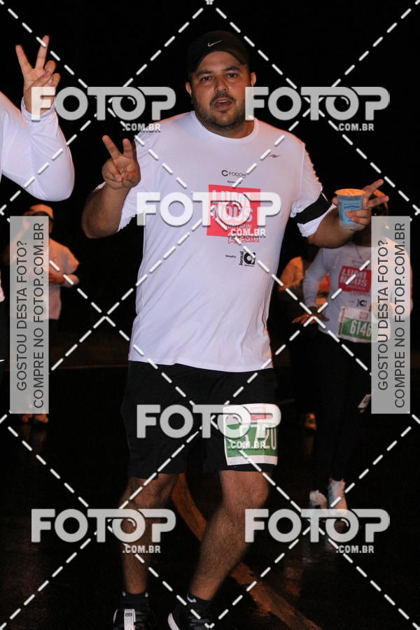 Buy your photos of the eventLuminous Run on Fotop