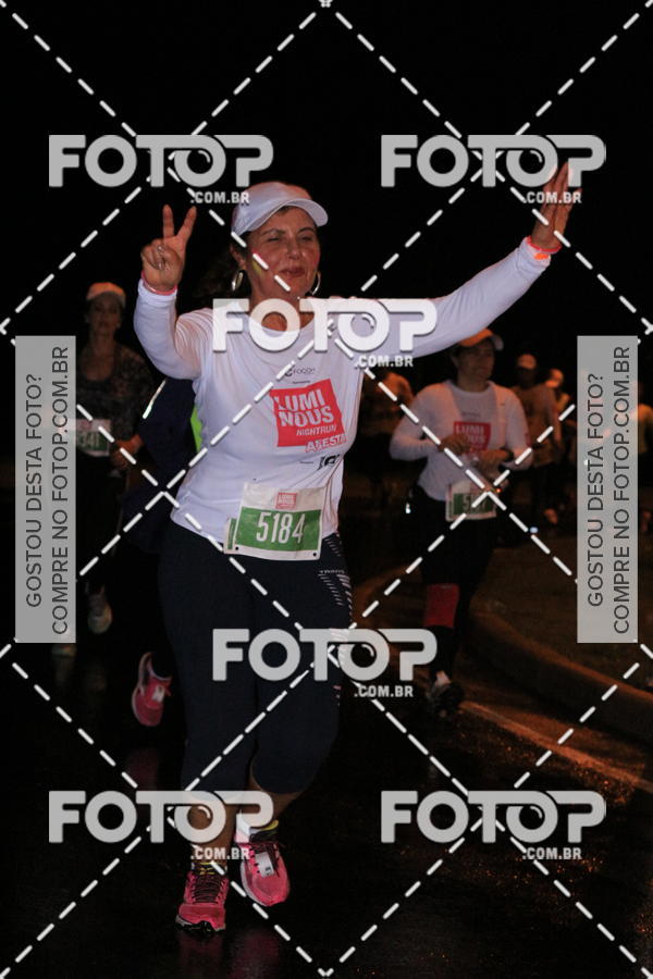 Buy your photos of the eventLuminous Run on Fotop