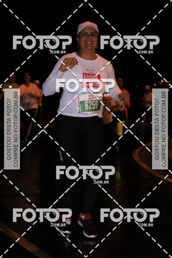 Buy your photos of the eventLuminous Run on Fotop