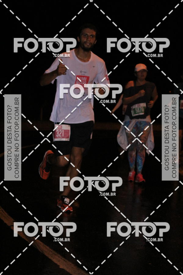 Buy your photos of the eventLuminous Run on Fotop
