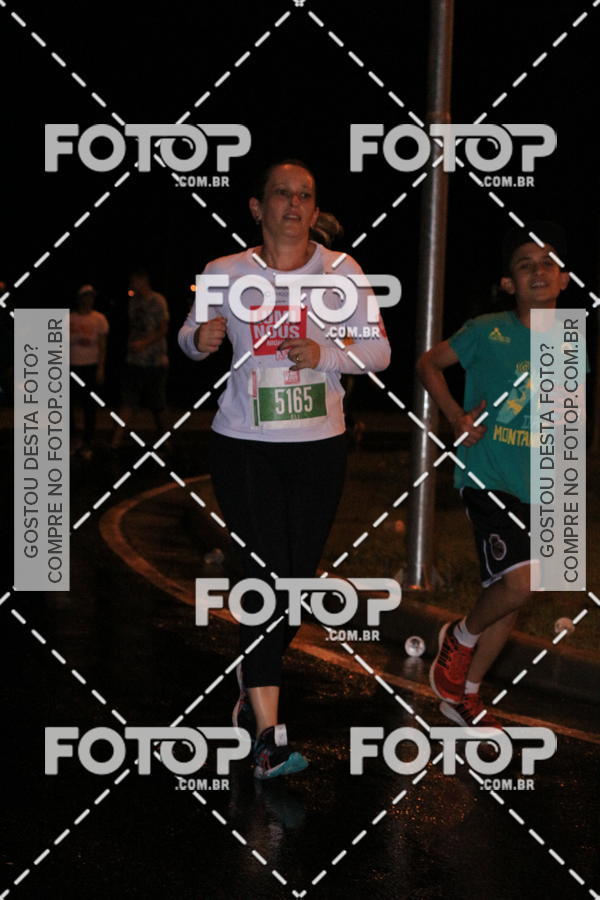 Buy your photos of the eventLuminous Run on Fotop