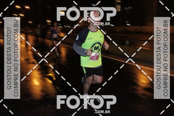 Buy your photos of the eventLuminous Run on Fotop