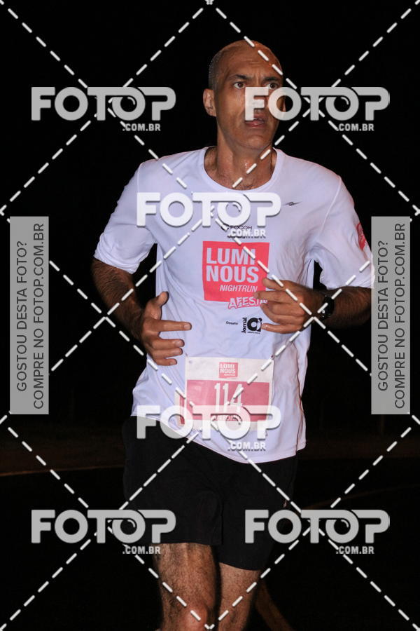 Buy your photos of the eventLuminous Run on Fotop