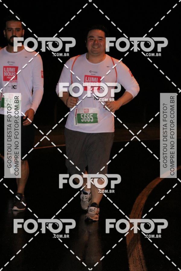 Buy your photos of the eventLuminous Run on Fotop