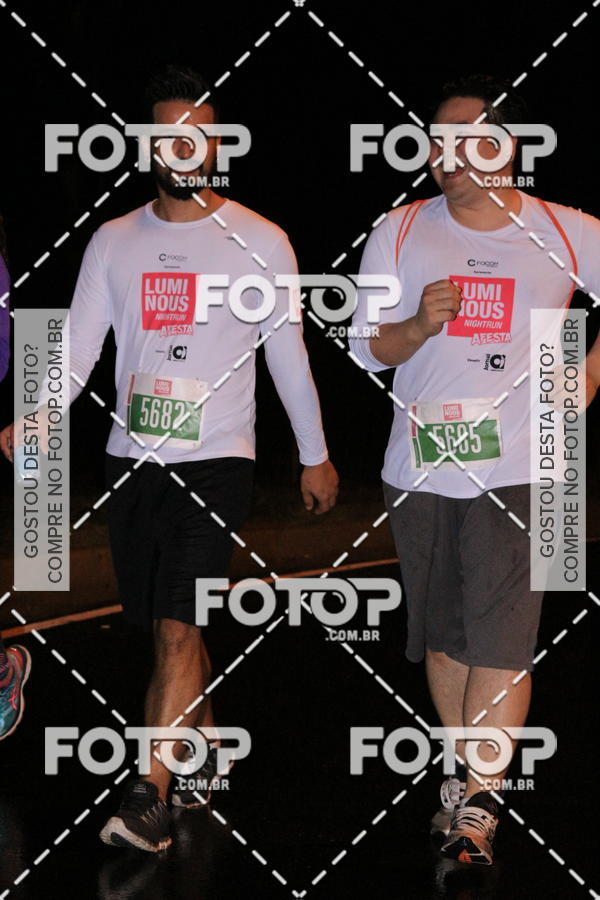 Buy your photos of the eventLuminous Run on Fotop