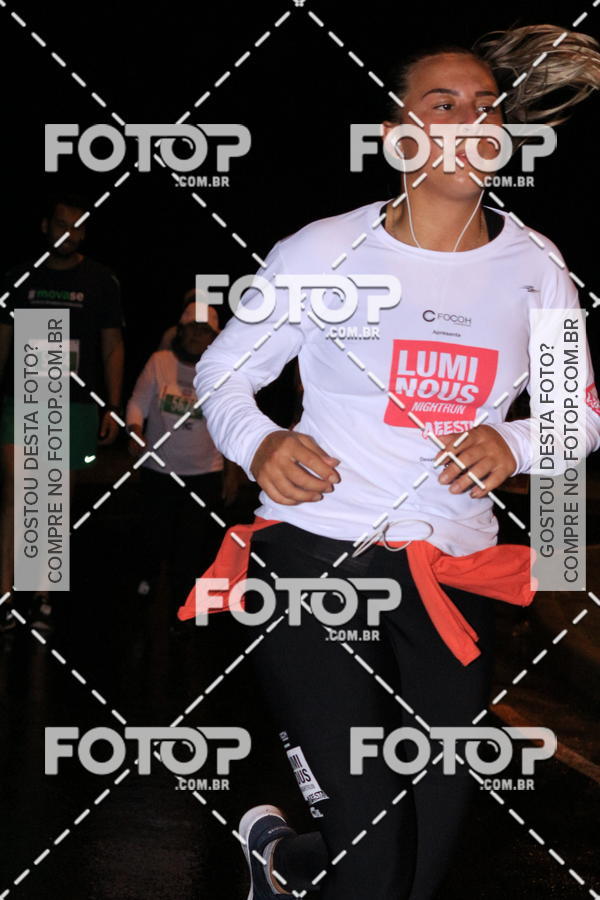 Buy your photos of the eventLuminous Run on Fotop