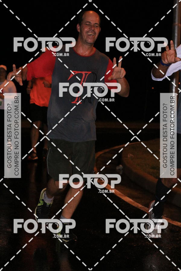Buy your photos of the eventLuminous Run on Fotop