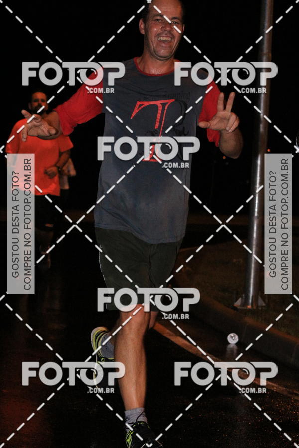 Buy your photos of the eventLuminous Run on Fotop