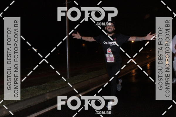 Buy your photos of the eventLuminous Run on Fotop