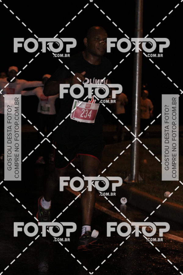 Buy your photos of the eventLuminous Run on Fotop