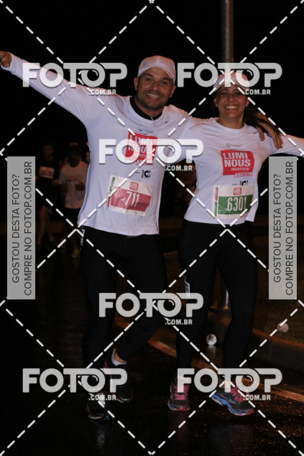Buy your photos of the eventLuminous Run on Fotop