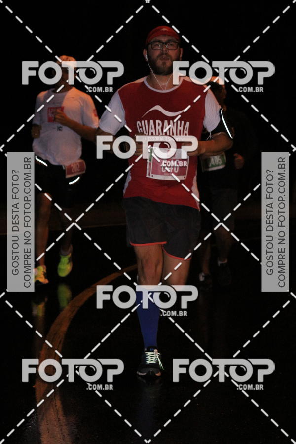 Buy your photos of the eventLuminous Run on Fotop
