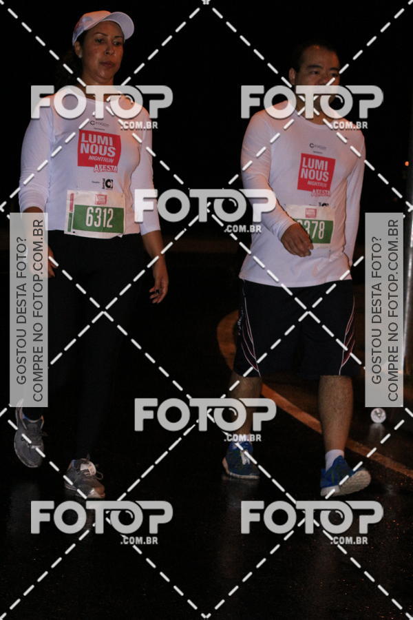 Buy your photos of the eventLuminous Run on Fotop