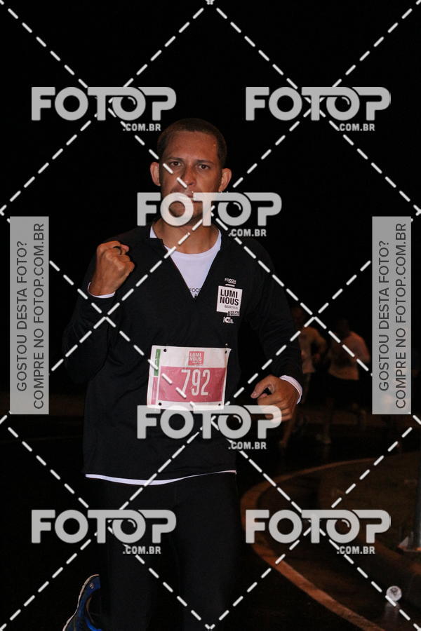 Buy your photos of the eventLuminous Run on Fotop