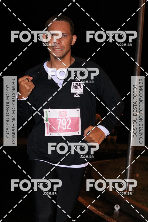 Buy your photos of the eventLuminous Run on Fotop