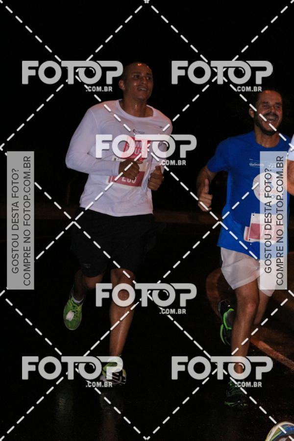Buy your photos of the eventLuminous Run on Fotop