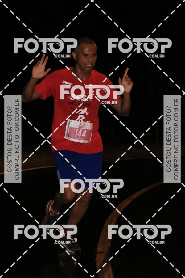 Buy your photos of the eventLuminous Run on Fotop