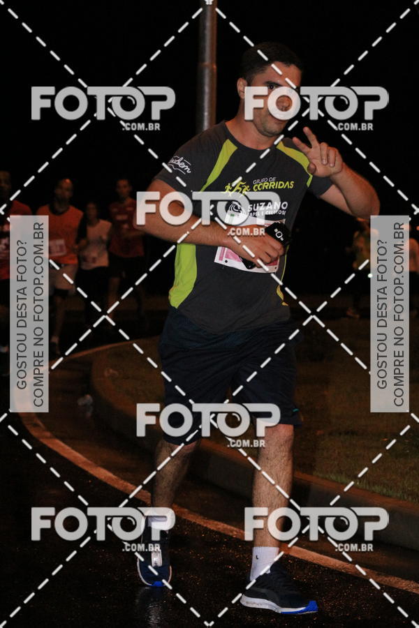Buy your photos of the eventLuminous Run on Fotop