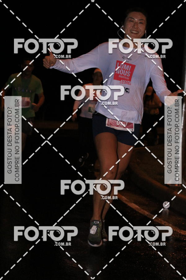 Buy your photos of the eventLuminous Run on Fotop