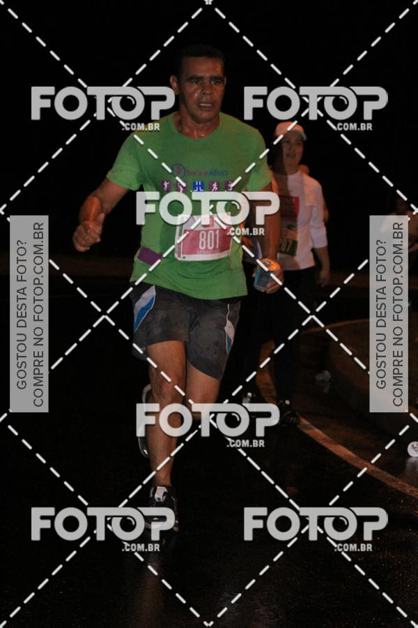Buy your photos of the eventLuminous Run on Fotop