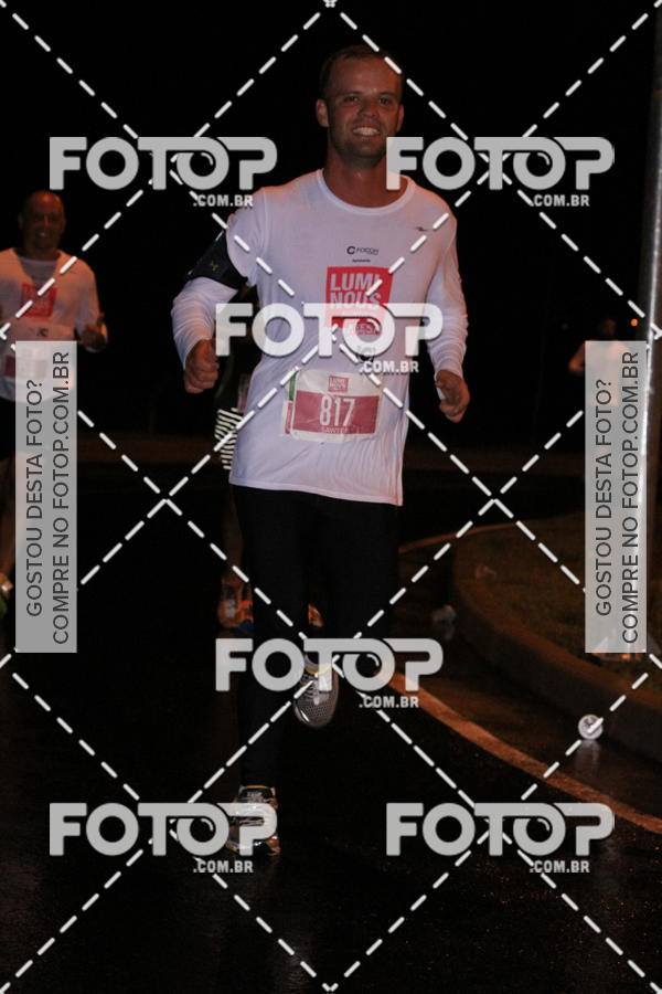 Buy your photos of the eventLuminous Run on Fotop
