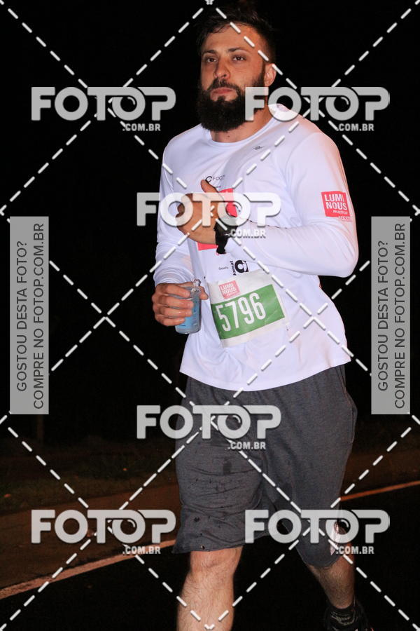 Buy your photos of the eventLuminous Run on Fotop