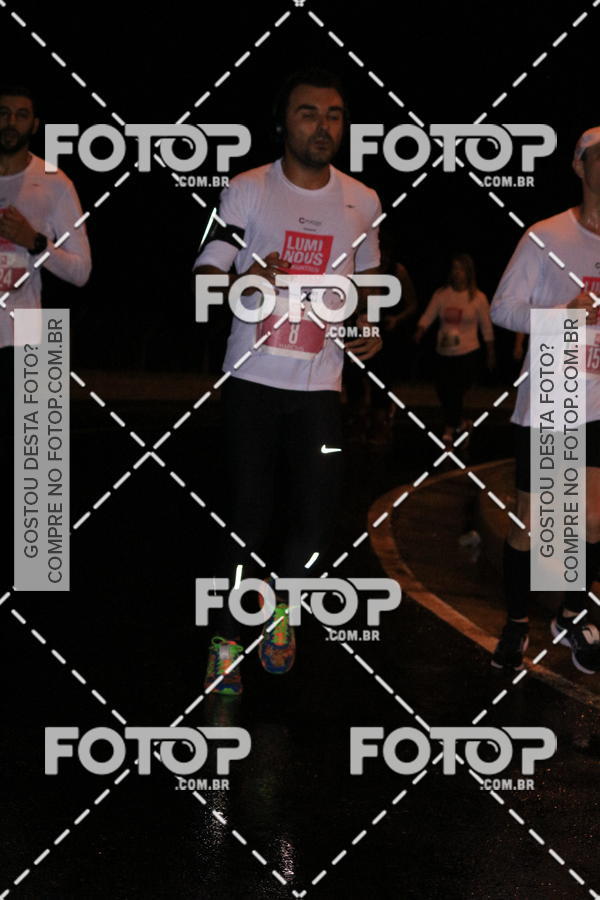 Buy your photos of the eventLuminous Run on Fotop