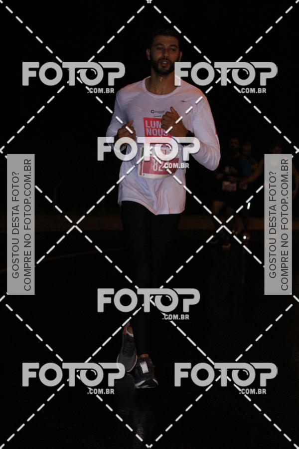 Buy your photos of the eventLuminous Run on Fotop