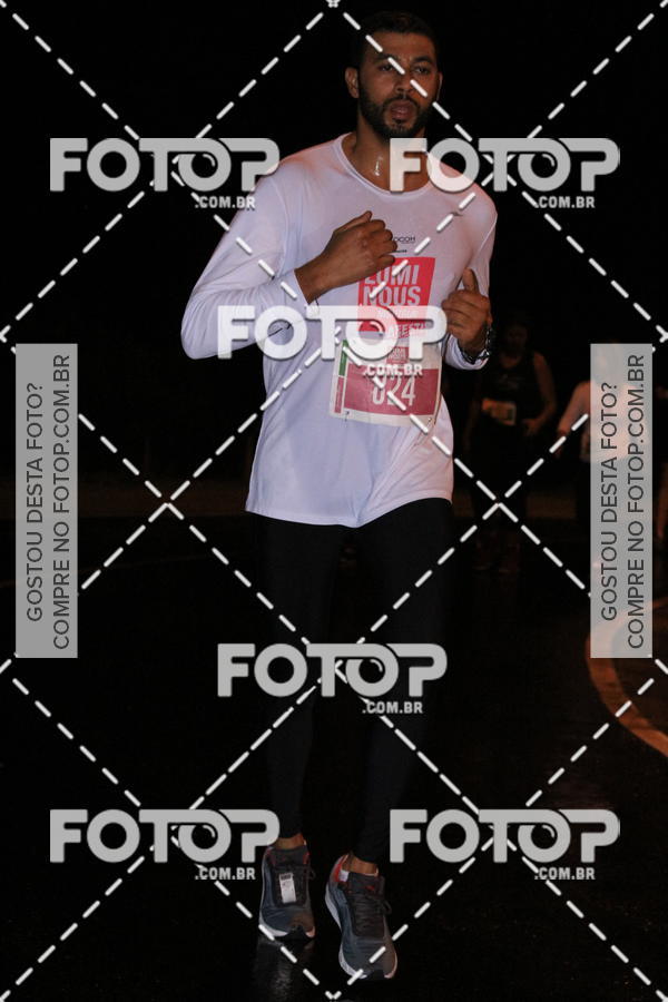 Buy your photos of the eventLuminous Run on Fotop