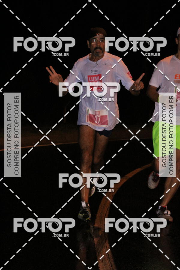 Buy your photos of the eventLuminous Run on Fotop