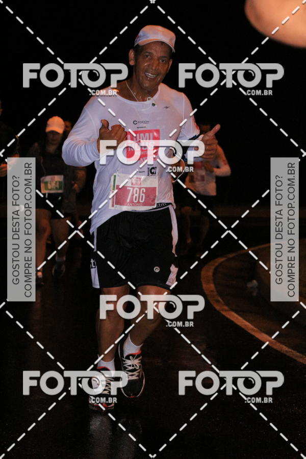 Buy your photos of the eventLuminous Run on Fotop