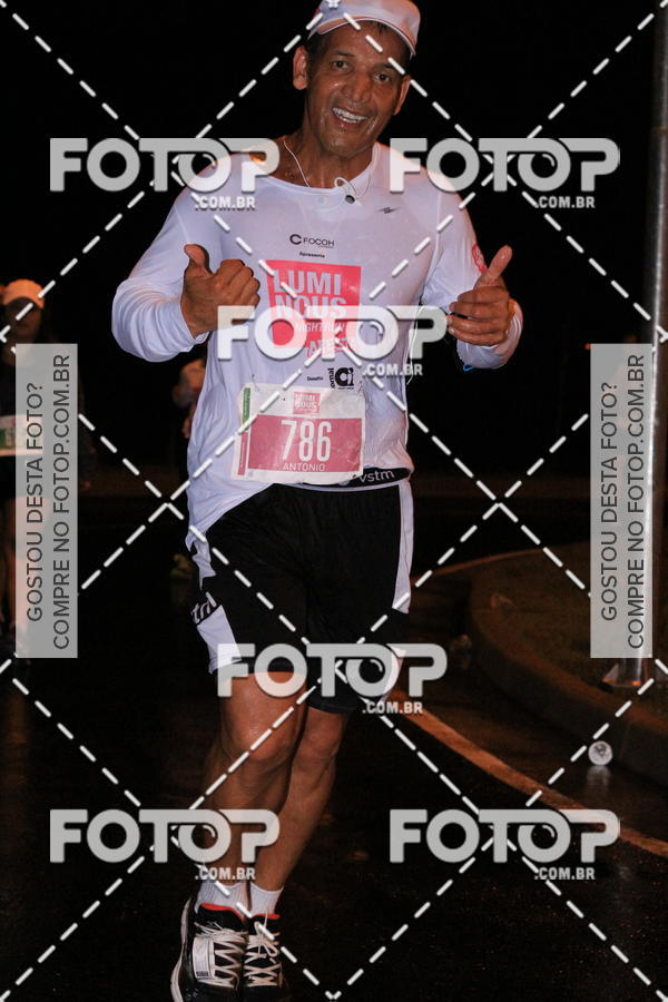 Buy your photos of the eventLuminous Run on Fotop