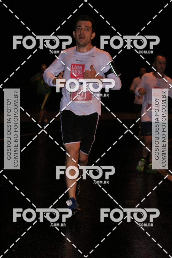 Buy your photos of the eventLuminous Run on Fotop