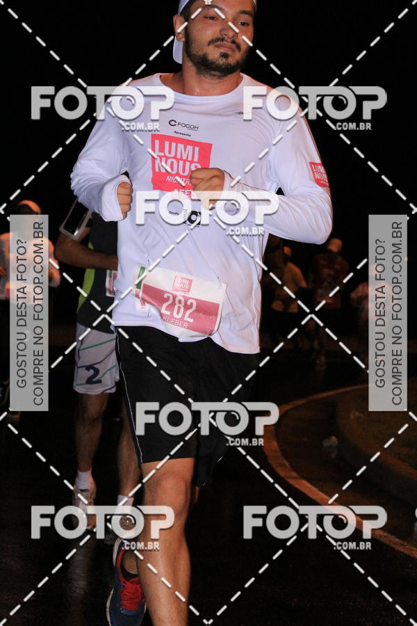 Buy your photos of the eventLuminous Run on Fotop