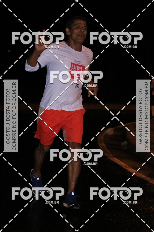 Buy your photos of the eventLuminous Run on Fotop