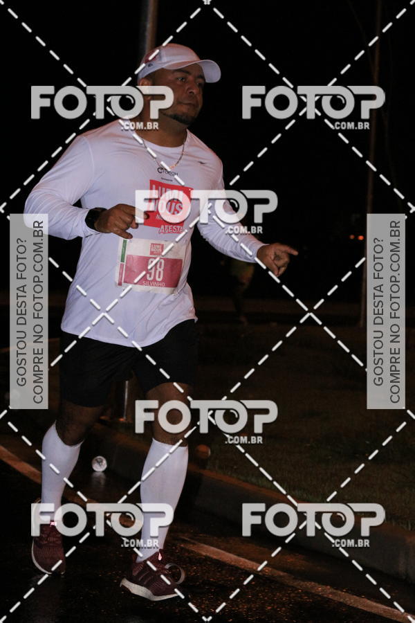 Buy your photos of the eventLuminous Run on Fotop