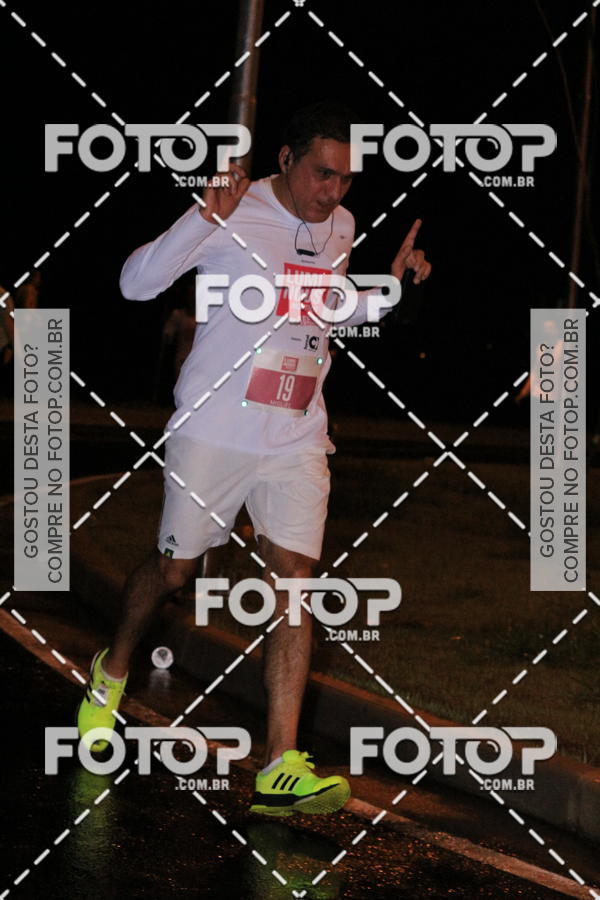 Buy your photos of the eventLuminous Run on Fotop