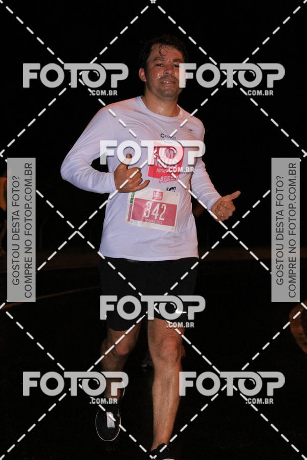 Buy your photos of the eventLuminous Run on Fotop