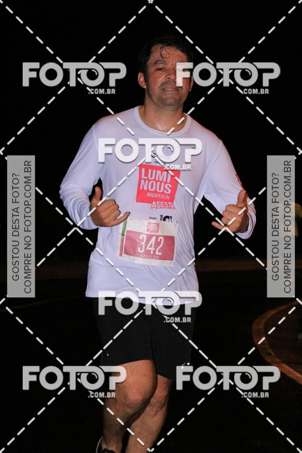 Buy your photos of the eventLuminous Run on Fotop