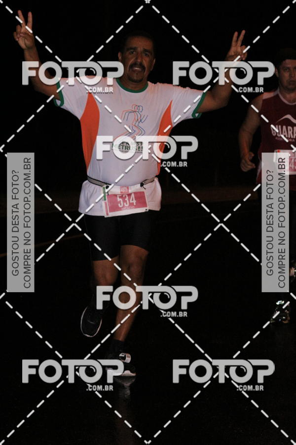Buy your photos of the eventLuminous Run on Fotop