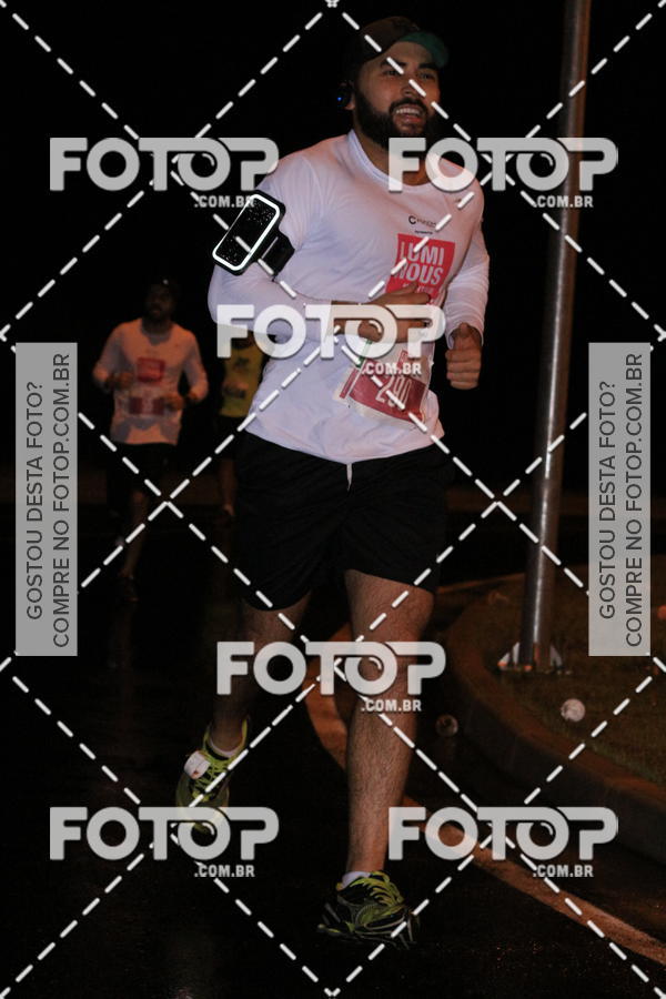 Buy your photos of the eventLuminous Run on Fotop