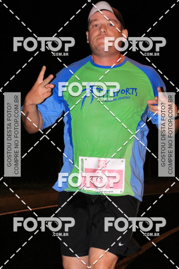 Buy your photos of the eventLuminous Run on Fotop